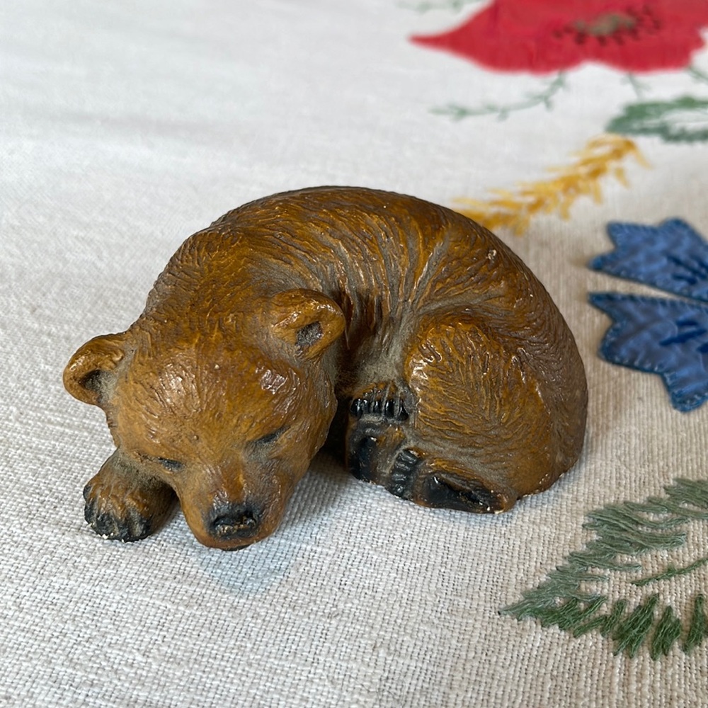 Vintage MCM little sleeping brown bear